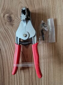 Nové Knipex 1221 - 3