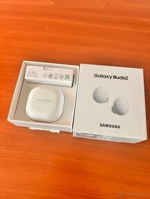 SAMSUNG GALAXY BUDS2 - 3