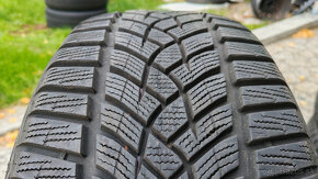 Zimné pneu 225/50 R17 --- GOOD YEAR - 3