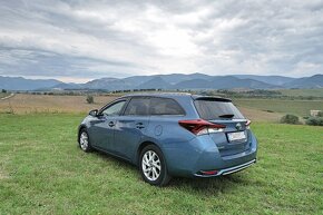 TOYOTA  AURIS 1,8 HYBRID, AUTOMAT, 2019 - 3