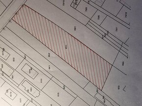 Rozsiahly pozemok s možnosťou výstavby RD - 3