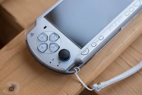 Sony PSP 2004 clear 64 GB - 3