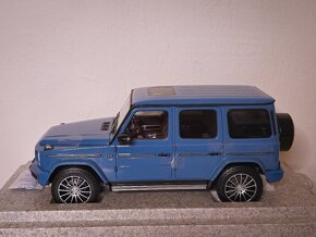 Mercedes G500 1:18 Minichamps - 3