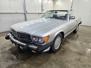 Mercedes Benz 560SL - 3