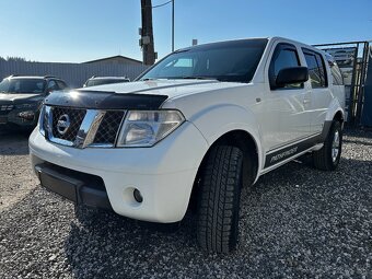 Nissan Pathfinder 2.5 dCi SE - 3