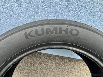 Kumho ecsta 215/55 R18 - 3