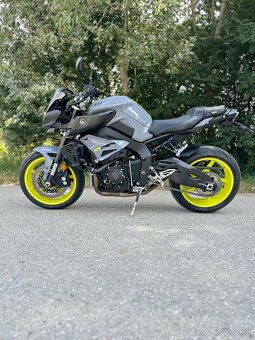 Yamaha MT10 - 3