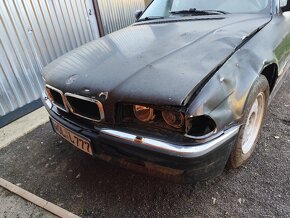 Predám BMW e38 - 3