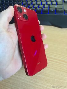 iPhone 13 red s chybou - 3