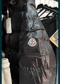 Moncler - 3