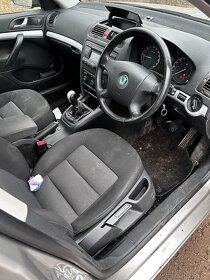 Rozpredam Škoda Octavia 2 1.9 TDi 77kw 4x4 s DPF. - 3