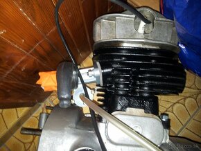 Motor na K750 Dneper,  M72, po renovácii - 3