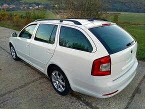 ŠKODA  OCTAVIA COMBI II 2.0 TDI CR XENON NAVI MODEL 2012 - 3