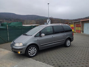 Volkswagen Sharan 1,9 TDI 4x4 7- miestne Business - 3