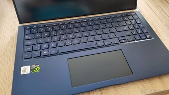 ASUS Zenbook 15 UX534F - 3