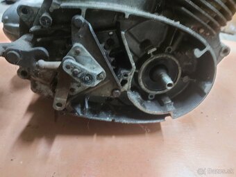 Motor jawa 250 353 - 3