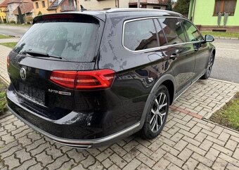 Volkswagen Passat 2,0 TDI ALLTRACK WEBASTO nafta manuál - 3