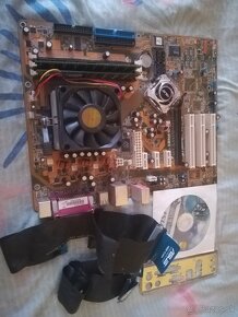 Predám dosku ná Pc Asus - 3