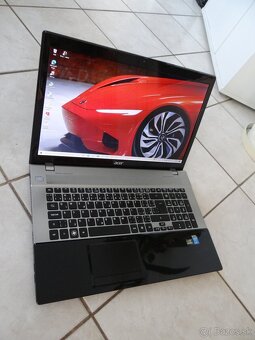 17.3" Lenovo V110/ Core I3/ 8GB RAM/ 360GB SSD / 2xGraf - 3