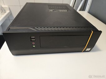 Predam Mini ITX skrinku - 3