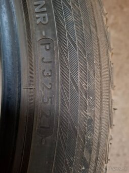 Zimne gumy yokohama 255/40r19 - 3