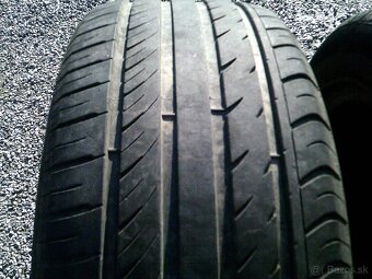 2 ks letných pneu 225/55R16 - 3