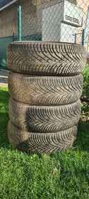 225/55 R16 zimne BFGoodrich - 3