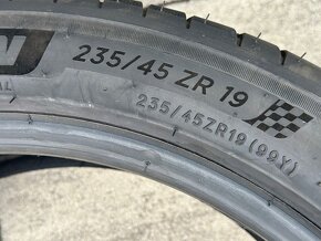 19 pneumatiky Michelin PS4 235/45 ZR19 DOT22 2kusy - 3