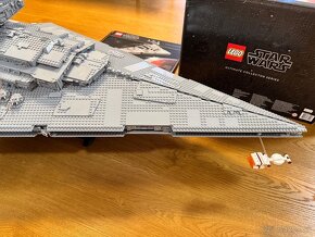 LEGO Imperial Star Destroyer (UCS) (75252) - 1x Poskladané - 3