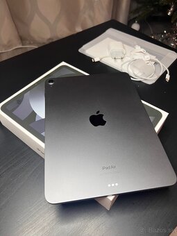 Predám iPad Air 5 M1 (2022), 64GB, Space Gray - 3