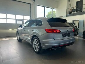 Volkswagen Touareg 3.0 V6 TDI SCR 286k R-Line 4Motion - 3