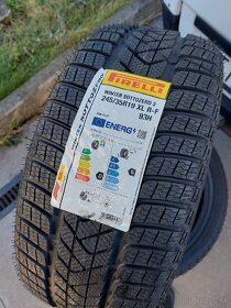 245/35R19 Zimné Pirelli Sottozero RFT - 3