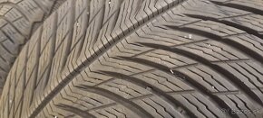 Predám 2ks jazdené zimné 245/45r18-100V Michelin - 3