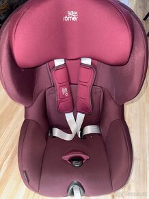 Britax Romer Trifix 2 i-size Burgundy Red - 3