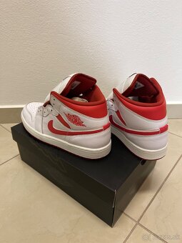 Air Jordan 1 Mid SE Dune Red - veľkosť 44 - 3