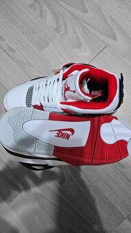 Jordan 4 Fire Red - 3