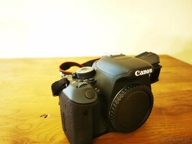 Canon EOS 600D - 3