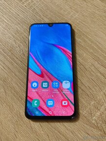 Samsung Galaxy A40 /4/64GB Dobrý stav - 3