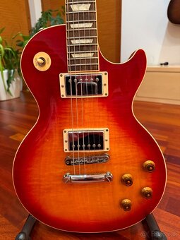 Gibson Les Paul Standard 2018 - Heritage Cherry Sunburst - 3