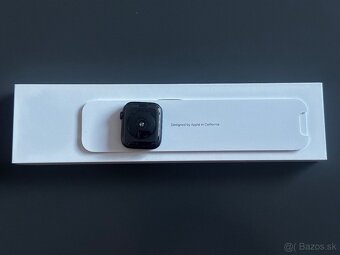 Apple Watch SE 44mm Space Gray - 3