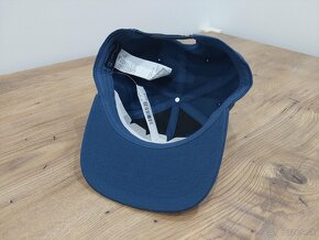 Snapback šiltovka značky Abercrombie & Fitch - 3