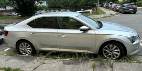 Predám Škodu Superb 2.0 TDI - 3