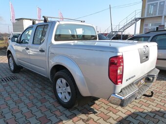 Nissan Navara DoubleCab 2.5D SE A/T - 3