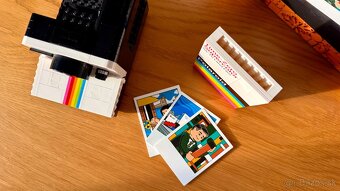 LEGO Polaroid OneStep SX-70 Camera (21345) - 3