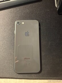 iPhone 8 64GB - 3