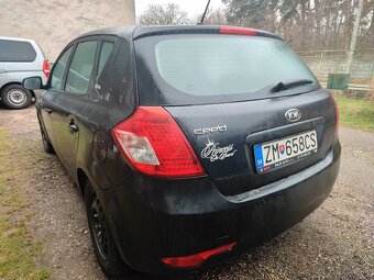 Kia Ceed 1.6 CRDi 85kw model 2011 plne pojazdná - 3