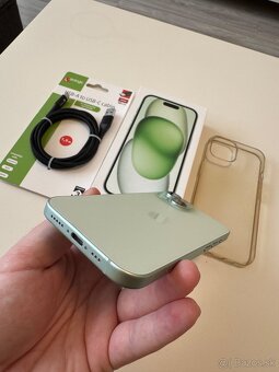 Predám vymením Iphone 15 Green 128GB v záruke - 3