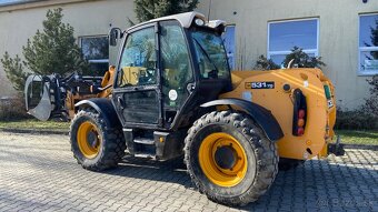 Teleskopický nakladač JCB - 3