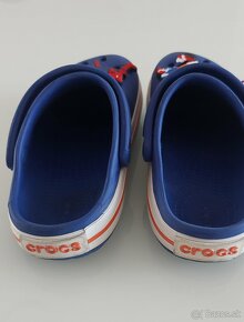 Crocs - 3