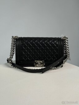 Kabelka Chanel Medium Boy Black/Silver Caviar RHW - 3